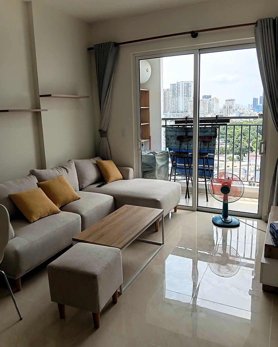 Home Phòng khách sạch sẽ sau dịch vụ vệ sinh nhà ở Maika Cleaning