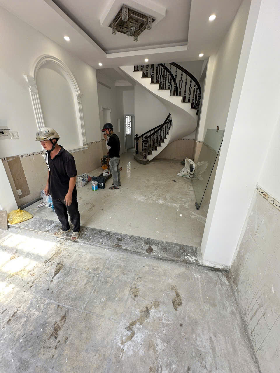 Hiện trạng công trình nhà ở trước khi tổng vệ sinh sau xây dựng
